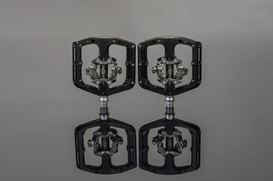 Renthal Cycle Revo-DHC Pedal -  Black - PD20001-001-01 User 1