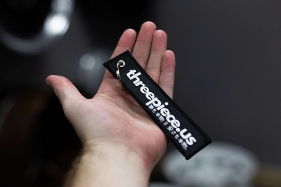 Threepieceus Jet Tag