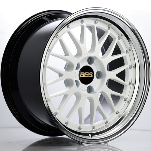BBS LM 5x114.3 18x10 +20 White w/ Blue Metallic Flake / Diamond Cut Lip