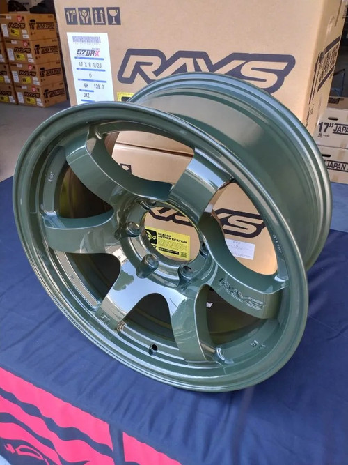 Gram Lights 57DR-X 6x139.7 16x8.5-10 Jungle Green