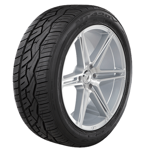 Nitto NIT NT420V 275/50R22