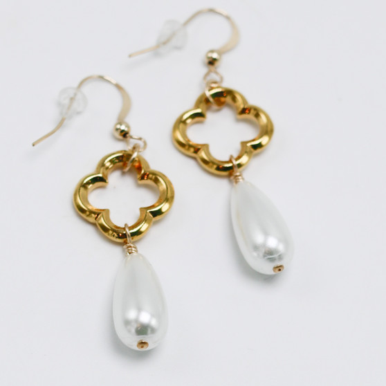 Gold Clover and Pearl Teardrop Earrings