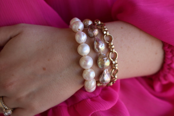 Natural Baroque Pearl Stretch Bracelet