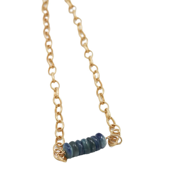 Short Gold Chain and Kynite