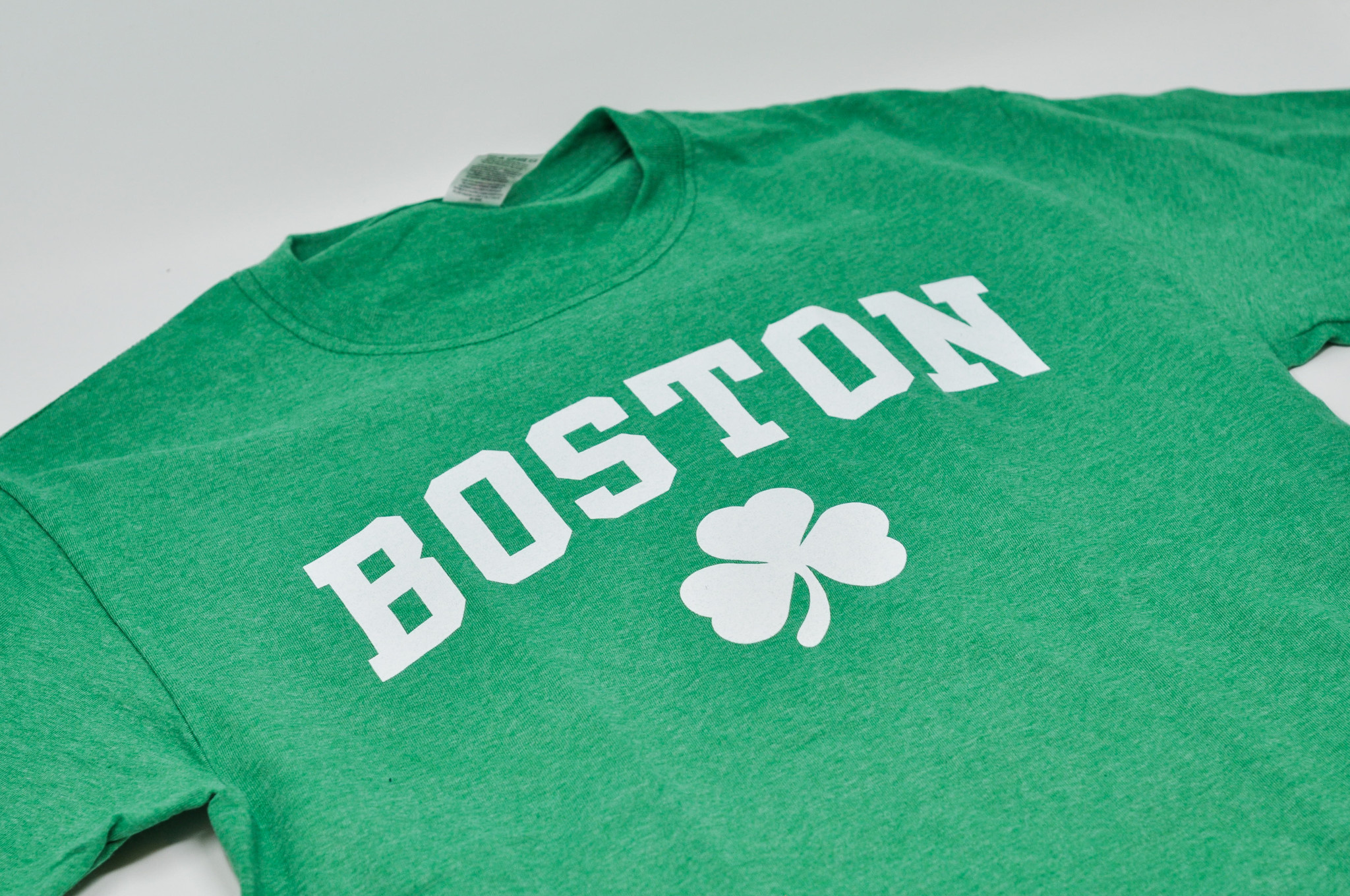 Believe in Boston - Basketball Shamrock - T-Shirt – Sully's Brand