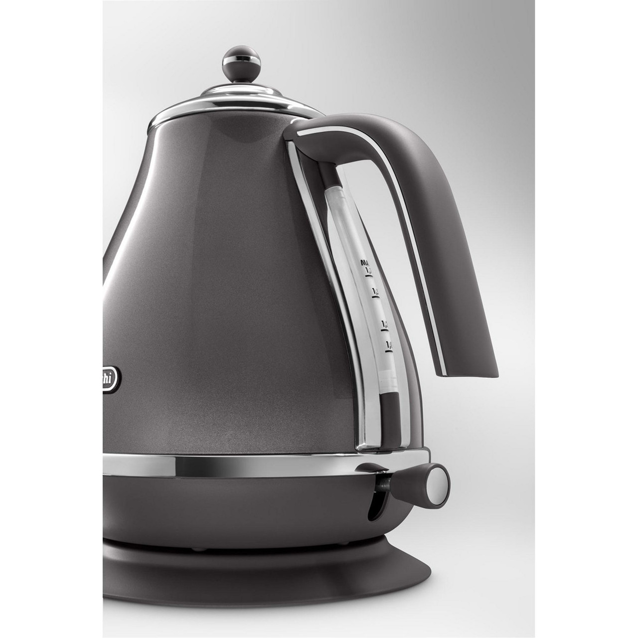 Electric Kettle Delonghi Metallic Kettle DeLonghi Icona Metallics