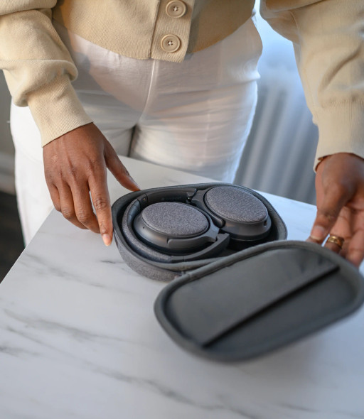 Fokus, BT-ON-FOKUS-GR, BT Hybrid ANC headset wireless charge stand, Grey