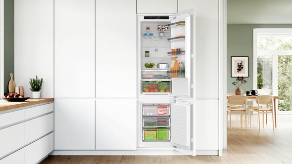 Bosch, KIN96VFD0, 290L Built-in fridge-freezer combination, White
