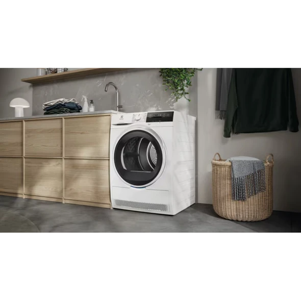 Electrolux, EDHI739U4B, 700 DelicateCare 9kg Heat Pump Tumble Dryer A+++, White