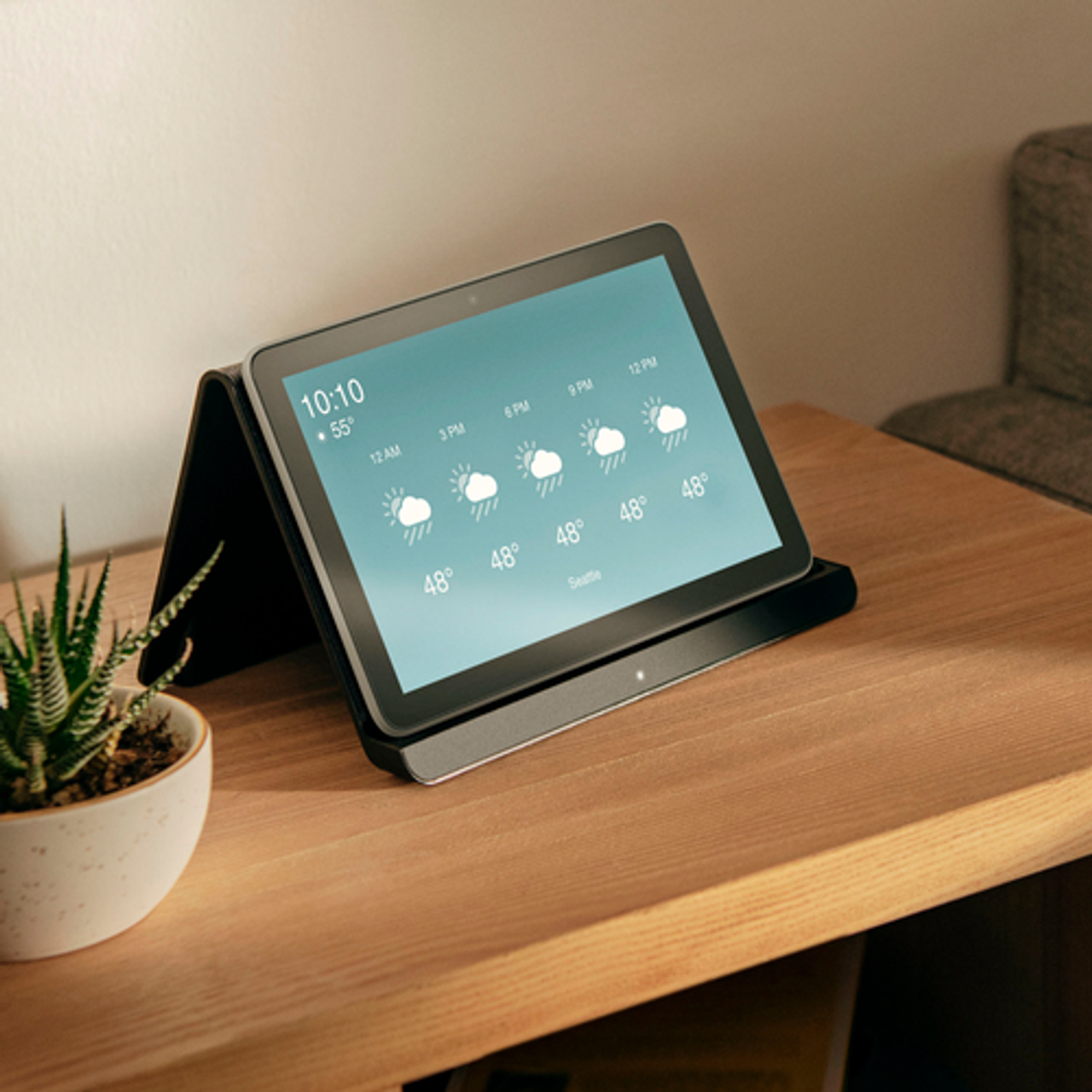 Amazon - Fire HD 8 Plus tablet, 8” HD Display, 32 GB, 30% faster processor, 3GB RAM, wireless charging, (2022 release) - Gray
