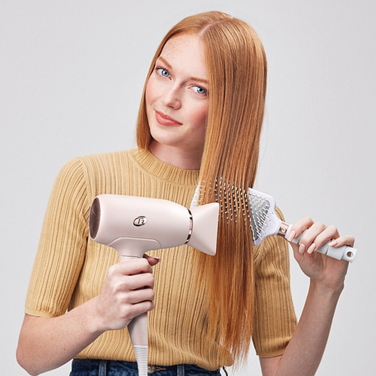 T3 - Afar Lightweight Travel-Size Hair Dryer - Satin Blush