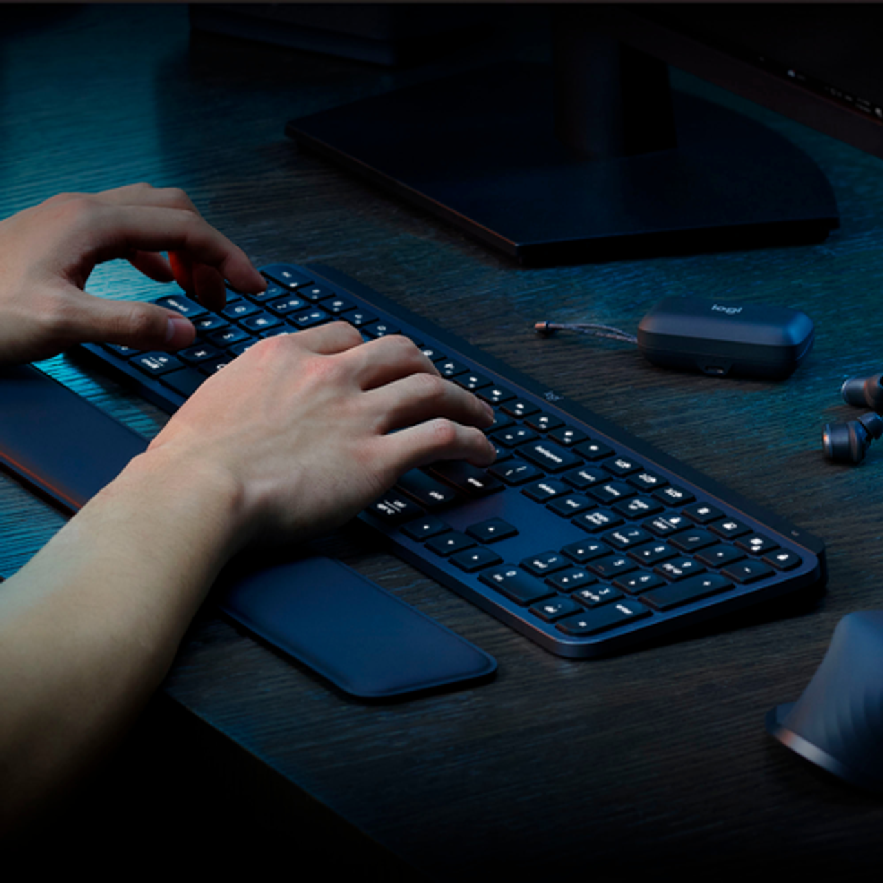 Logitech - MX Keys S Advanced Full-size Wireless Scissor Keyboard for PC and Mac with Backlit keys - Black
