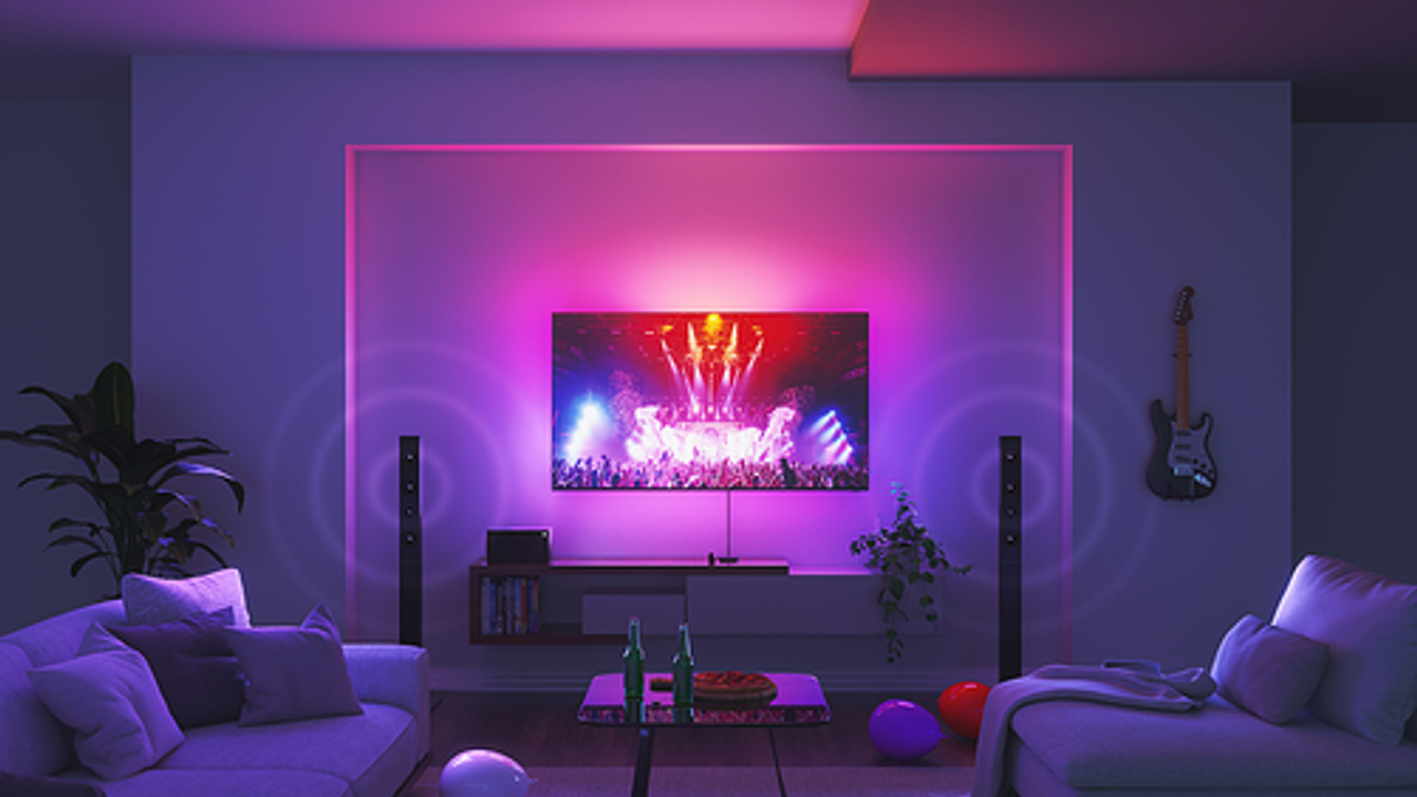 Nanoleaf - 4D - Screen Mirror + Lightstrip Kit (For TVs and Monitors up to 85") - Multicolor