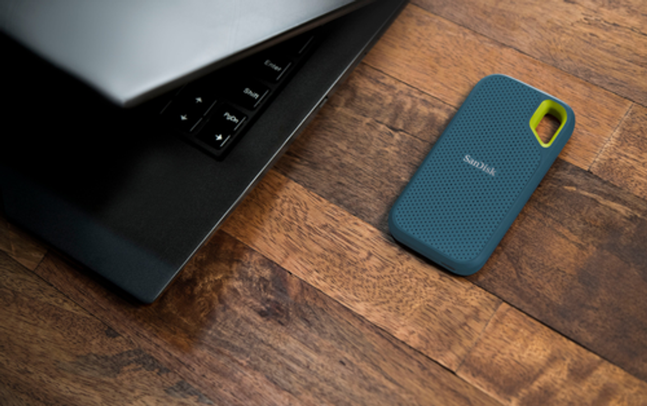 SanDisk 2TB Extreme Portable SSD - Monterey