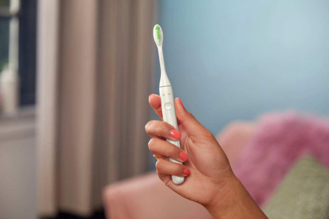 Philips One by Sonicare Rechargeable Toothbrush - Snow