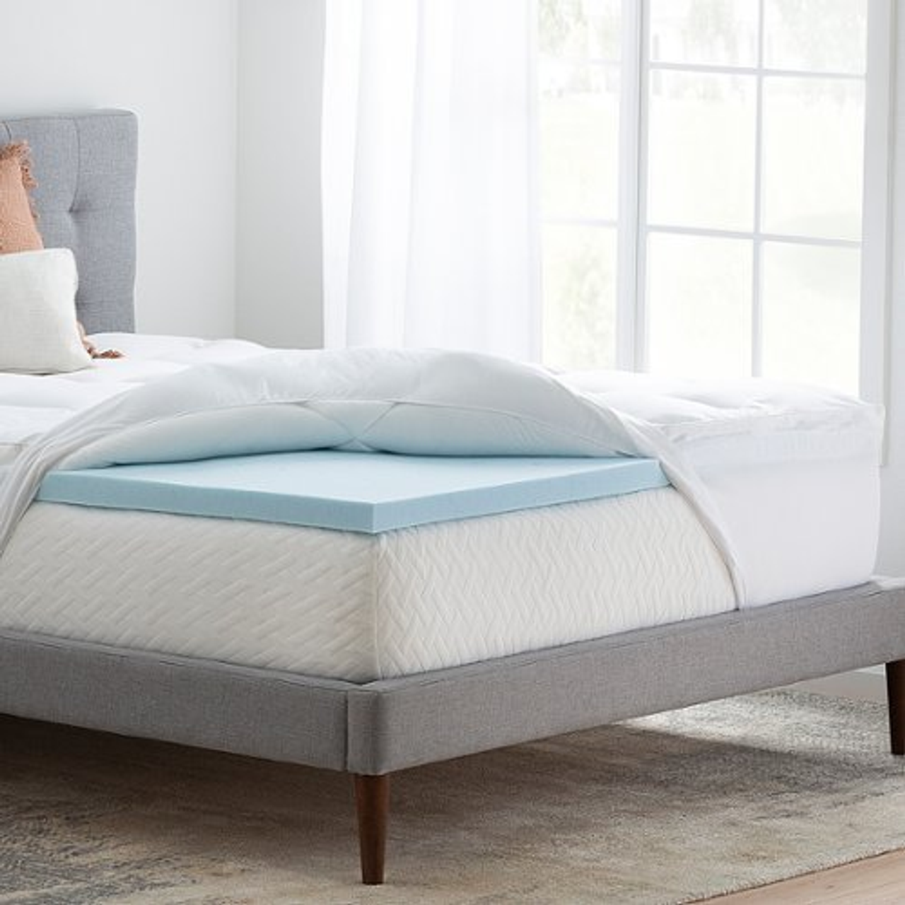 Brookside - 4" Twin XL Down Alternative Mattress Topper - White