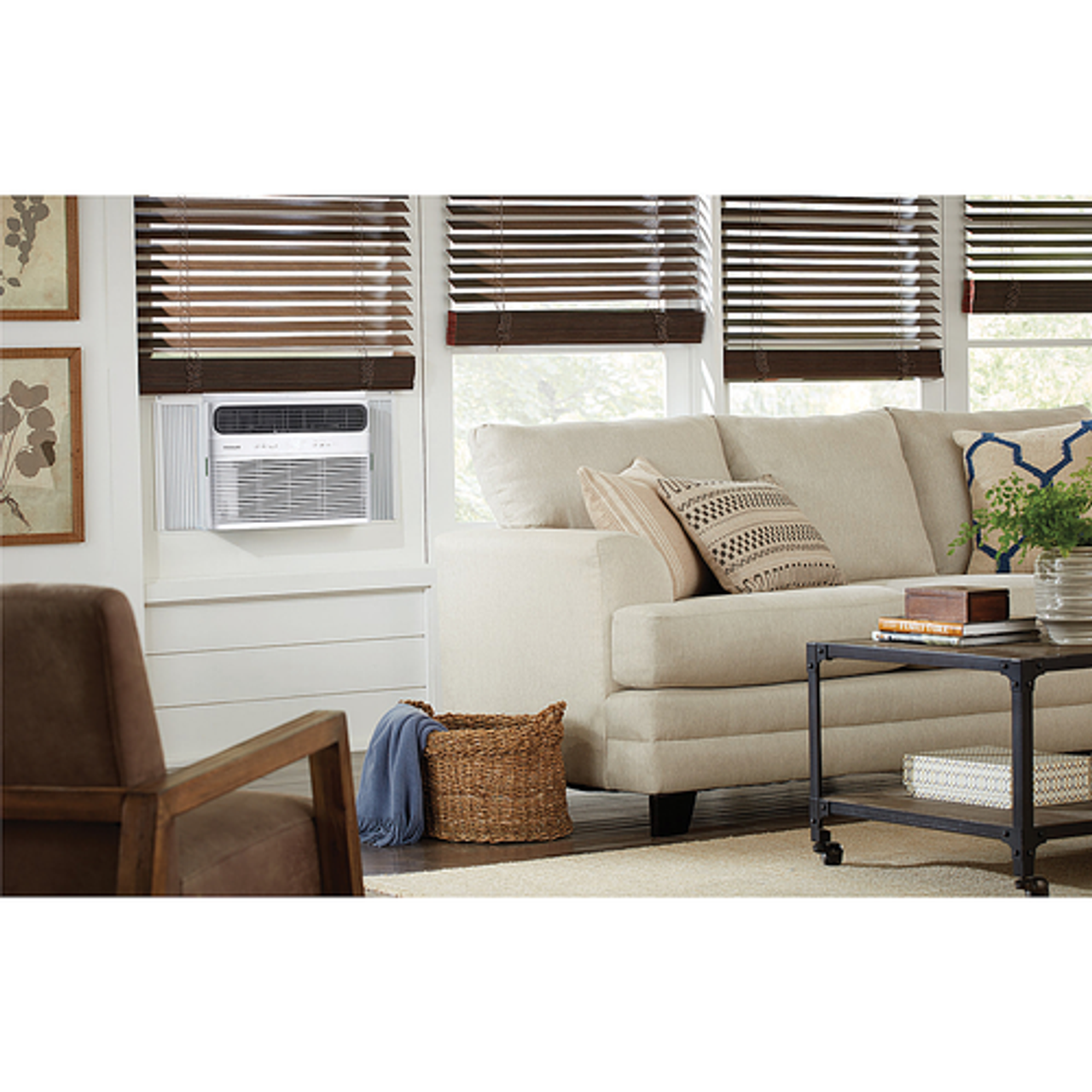 Frigidaire - 12,000 BTU Smart Window Air Conditioner with Wi-Fi and Remote in White - White