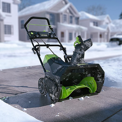 Greenworks Pro 80V 20 inch Snow Thrower with 2Ah Battery and Charger - green