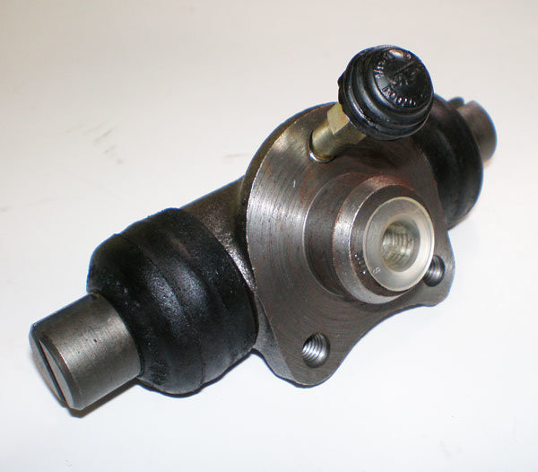 REAR WHEEL CYLINDER