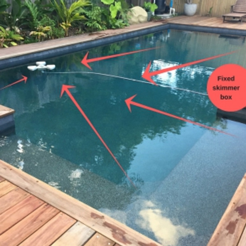 What is a floating pool skimmer?