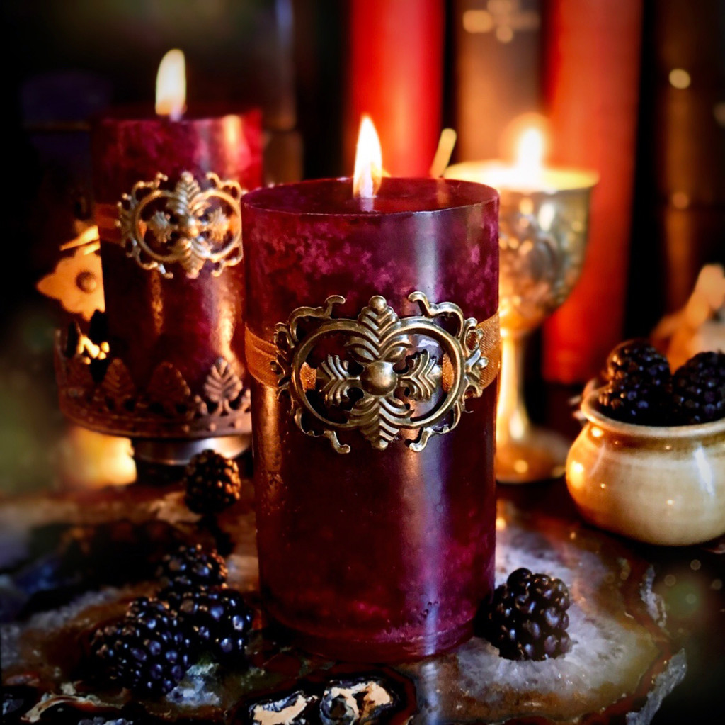 Haute Harvest | Candles for Samhain & Yule with Blackberry, Boysenberry, Violet, Vanilla & Black Amber Plum