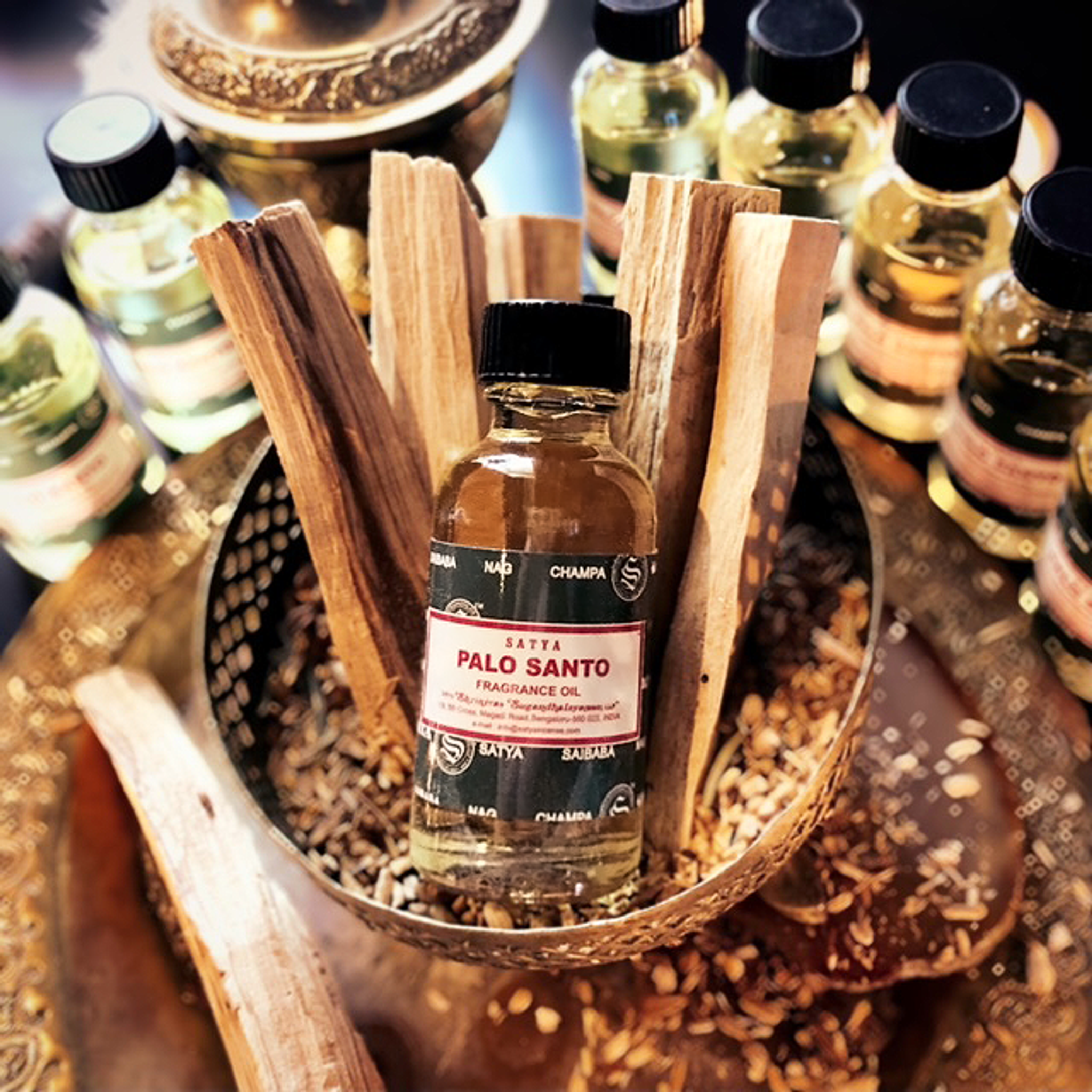 Pure Palo Santo Essential Oil - 100% Natural and Therapeutic Grade