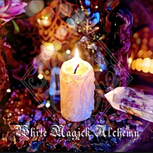 Petite jasmine Buddha and lotus altar candle in antique style wax, designed for meditation, spiritual practice, and peaceful home illumination