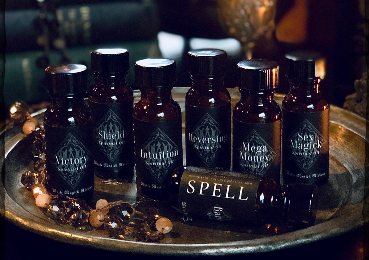 Musk Oil - Aromatherapy, Spell, Ritual Potions, Attraction, Lust