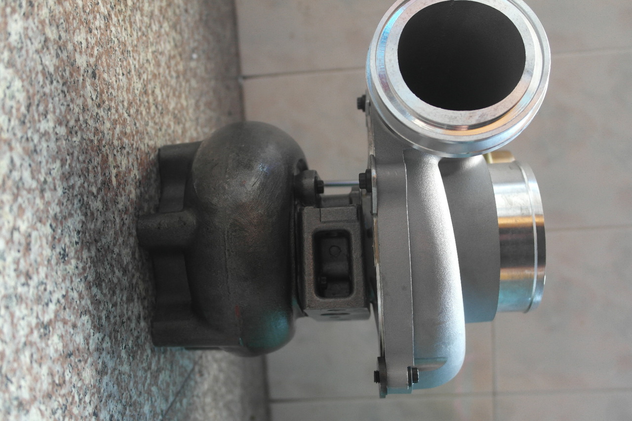 7.3L GTP-R  UPGRADED 4" INLET WITH LARGER COMPRESSOR 1.0  as well * hot  side *