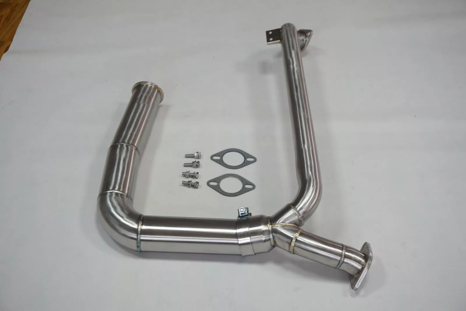 For Porsche Cayman Boxster 718 Charge Pipe Converter midpipe 982131703 982254400