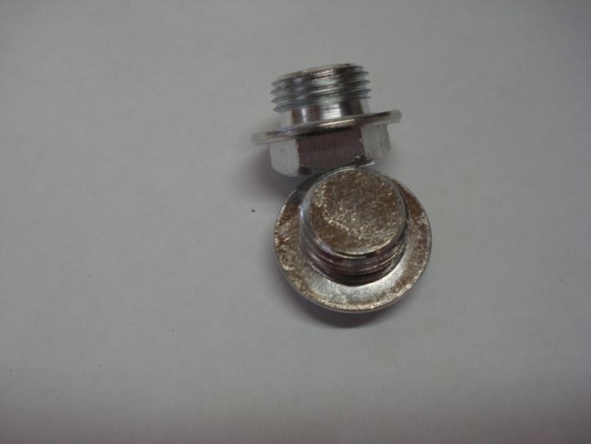 O2 Oxygen sensor bung 02 fitting plug cap bolt