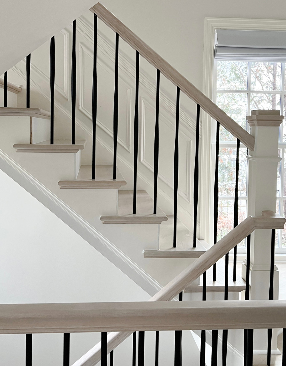 Non-plowed Handrail — L.J. Smith Stair Systems