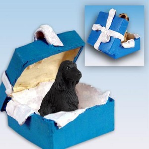 Black English Cocker Spaniel Dog in Blue Gift Box Christmas Ornament – Hand-Painted Stone Resin