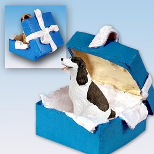 Liver & White Springer Spaniel Dog in Blue Gift Box Christmas Ornament – Hand-Painted Stone Resin