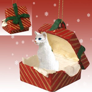White Oriental Shorthair Cat in Red Gift Box Christmas Ornament – Hand-Painted Stone Resin