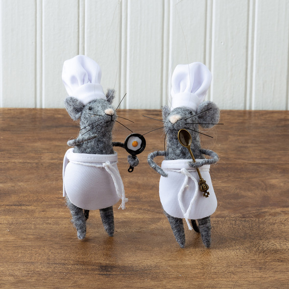 Set of 2 Felt Figurines - Kitchen Mice Chefs - 3.5 Inch x 5.5 Inch from Primitives by Kathy