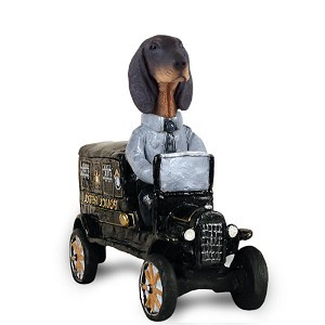 Black & Tan Coonhound Paddy Wagon Doogie Collectible Dog Figurine