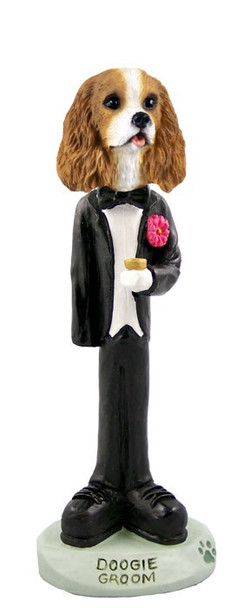 Brown & White Cavalier King Charles Spaniel Groom Doogie Collectible Dog Figurine