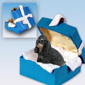 Black & Tan Cocker Spaniel Dog in Blue Gift Box Christmas Ornament – Hand-Painted Stone Resin