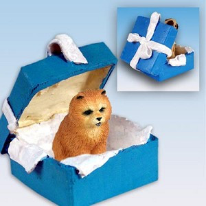 Red Chow Dog in Blue Gift Box Christmas Ornament – Hand-Painted Stone Resin