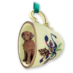 Chesapeake Bay Retriever Dog in Green Holiday Tea Cup Christmas Ornament – Hand-Painted Stone Resin
