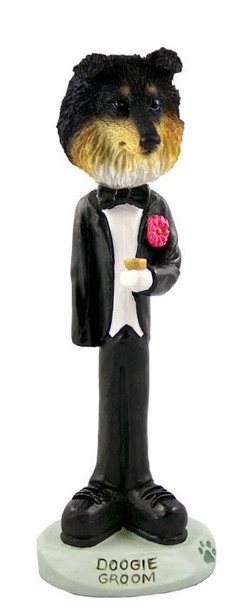 Tricolor Sheltie Groom Doogie Collectible Dog Figurine