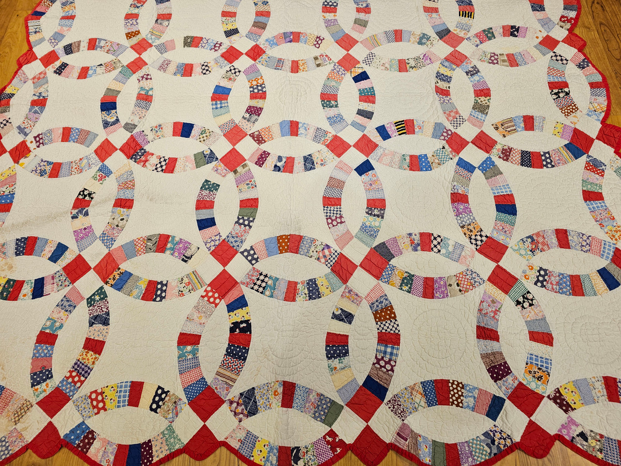 Vintage Double Wedding Ring Quilt | Handwoven