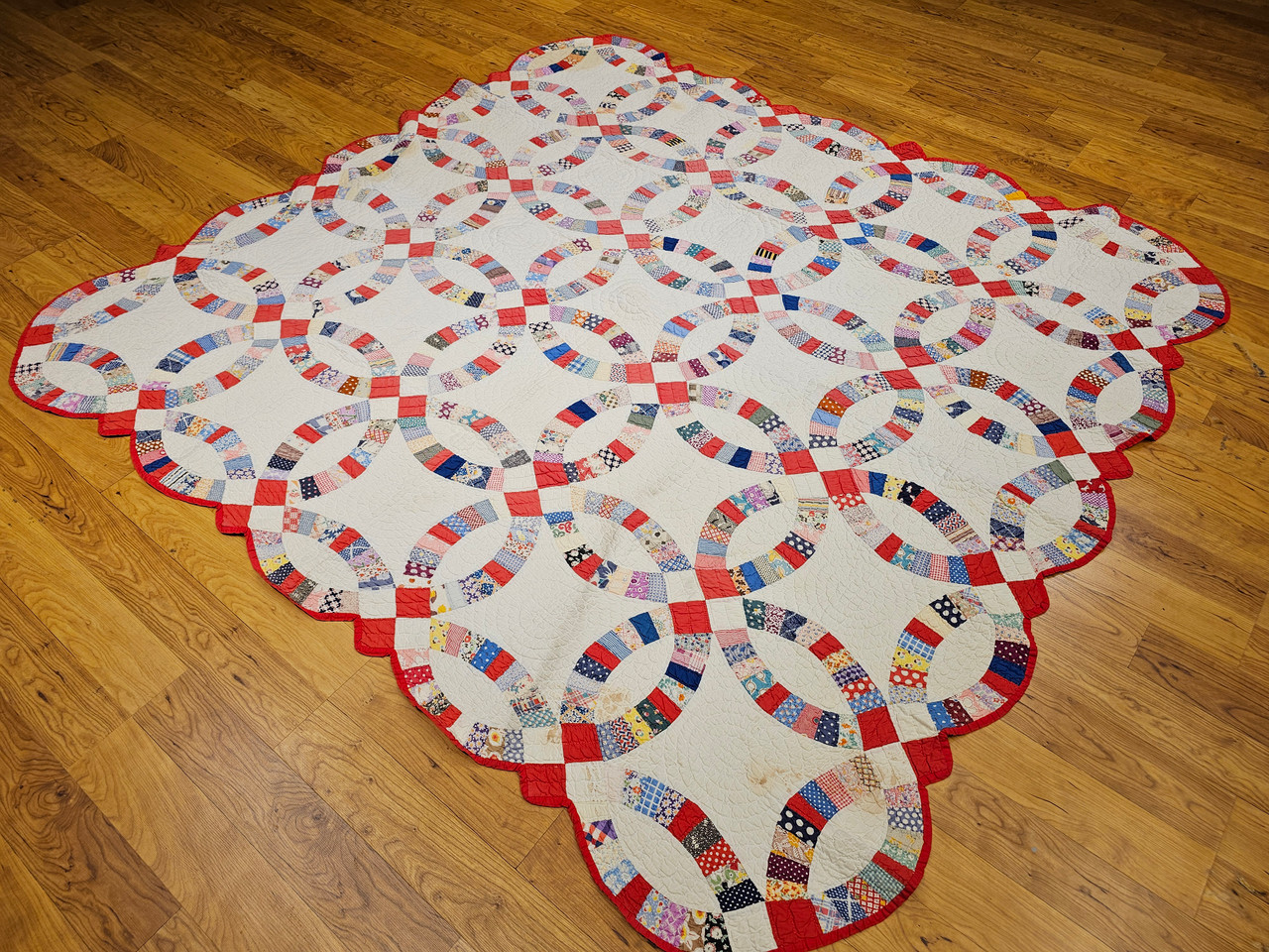 Vintage Double Wedding Ring Quilt | Handwoven