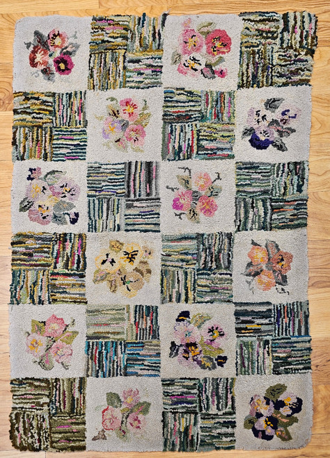 Vintage Hooked Rug | Handwoven