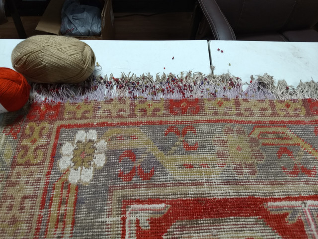 Repairing Damaged Rug Fringes
