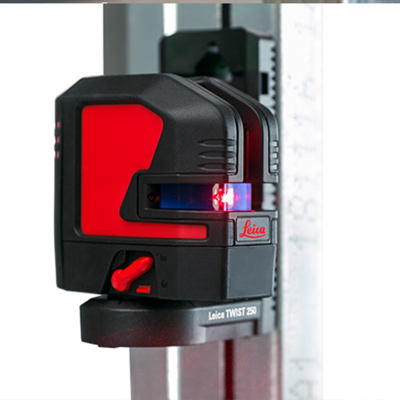 Leica LINO L2s-1 self-levelling cross-line laser, red beam (848435)