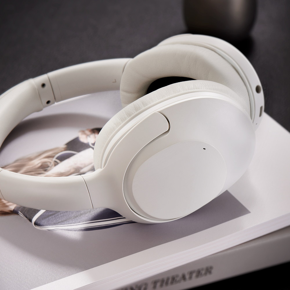 Premium ANC Headphones Long-lasting battery performance