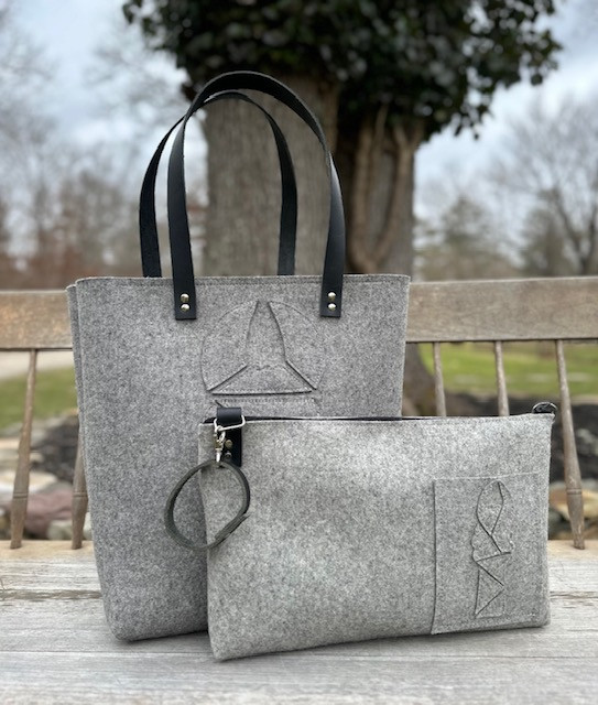 Llama Tote & Project Bag Set by Julia Hilbrandt