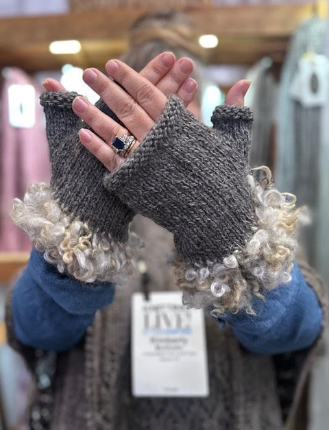 Mumford Mitts by Kimberly McAlindin